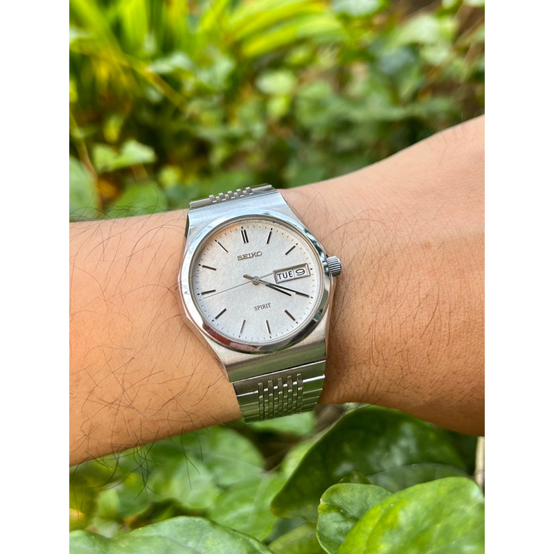 Đồng hồ Nam Seiko Spirit hàng cận Nos mặt trắng lá liễu