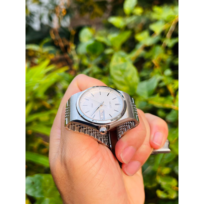 Đồng hồ Nam Seiko Spirit hàng cận Nos mặt trắng lá liễu
