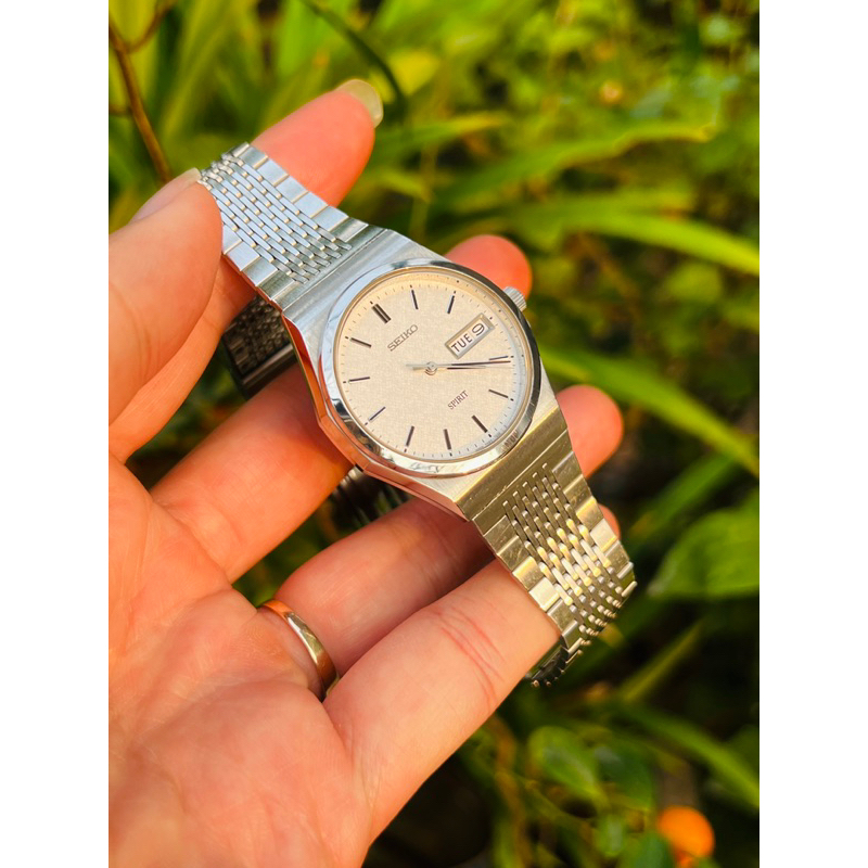 Đồng hồ Nam Seiko Spirit hàng cận Nos mặt trắng lá liễu