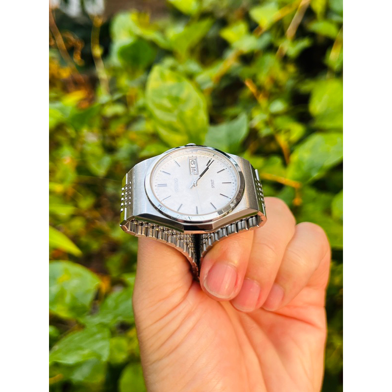 Đồng hồ Nam Seiko Spirit hàng cận Nos mặt trắng lá liễu