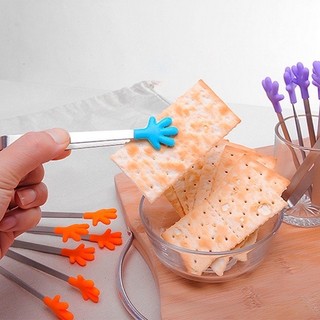 Kẹp gắp thức ăn cho bé