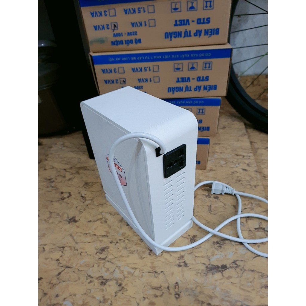 Biến áp 220v ra 100v ,Bộ chuyển đổi nguồn điện từ 220v sang 100v dùng cho đồ nhật