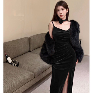 Đầm Hai Dây maxi Vải nhung mềm mịn Màu Black xẻ đùi sexy sang chảnh quyến rũ