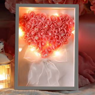 DIY Khung tranh / ảnh hoa hồng handmade hình trái tim tự làm đính kèm nơ ngọc tặng sinh nhật tặng ngày 20/10 - Erashop