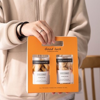 Giỏ xách giấy đựng 2 hộp pet đựng bánh kẹo