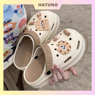 Dép sục crocs độn đế cao cấp kèm sticker bánh quy dễ thương - hatuno order