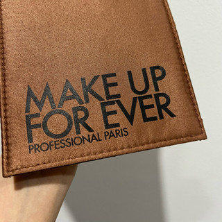 Ví mỏng clutch Make Up For Ever hàng gift tách set