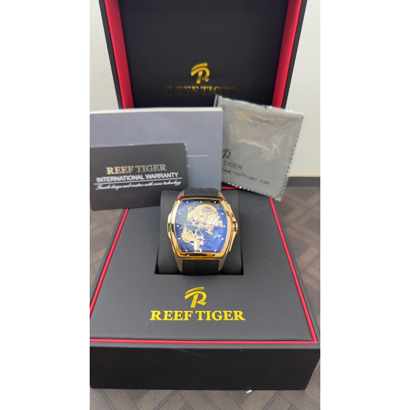 Đồng hồ reef tiger rga3601