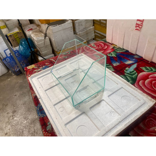 bể cá bán cạn d25*20*20 mặt trước 7cm