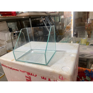 bể cá bán cạn d25*20*20 mặt trước 7cm