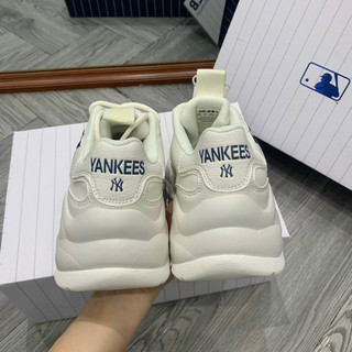 Giày sneaker M.L.B sữa NY chéo ( giá chưa kèm box bảo vệ )