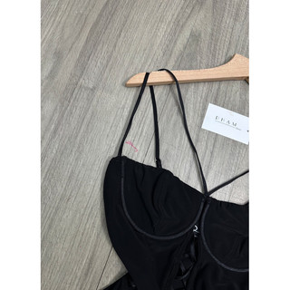body cúp đan mắt cáo
