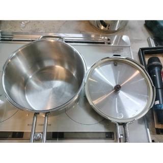 NỒI ÁP SUẤT 6L ĐỨC TUPPER WARE