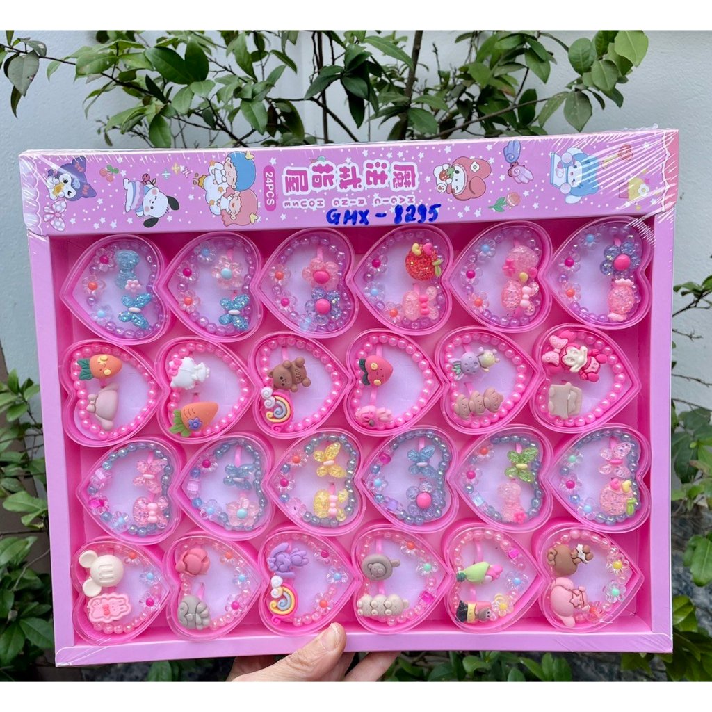 Hộp nhẫn nhựa xinh xắn quà tặng cho bé siêu đáng yêu gồm 2 nhẫn kèm vòng đeo tay đẹp xinh