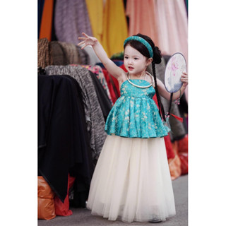 Xả Set áo yếm hoa xanh kèm cv ren cho bé gái mặc tết, dự tiệc