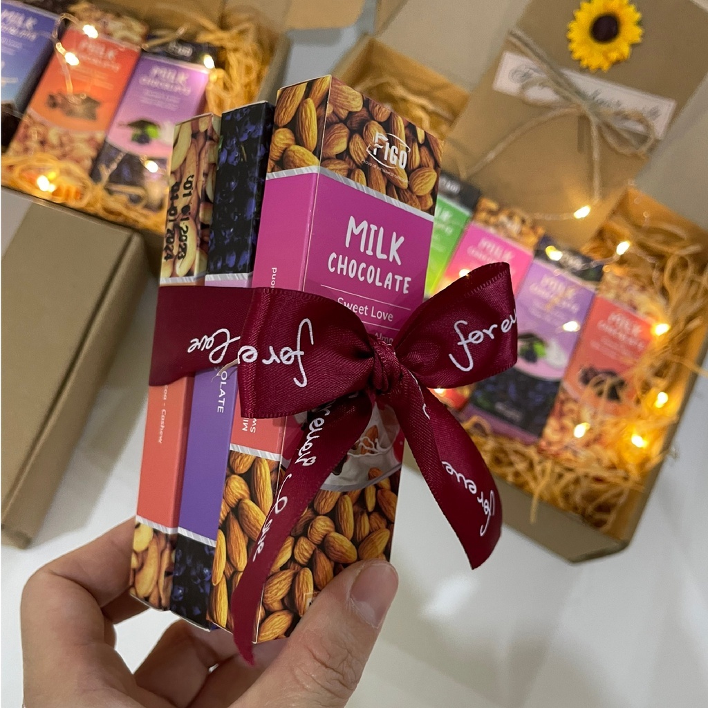 Bó Hoa Búp Bê Hoạt Hình Nhồi Bông Dễ Thương Làm Quà Tặng Sinh Nhật Valentine - Kèm Túi + Thiệp + Đèn