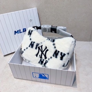 Túi kẹp nách lông MLB Diamond Monogram chất liệu cao cấp