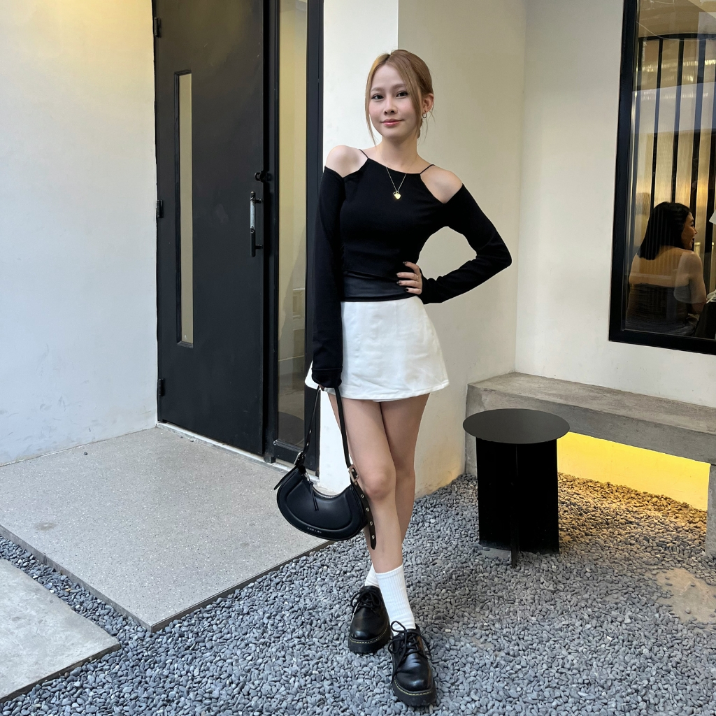 MORSELA® chính hãng -  Áo croptop nữ kiểu tay dài CERES form ôm khoét vai xẻ tà phong cách cá tính