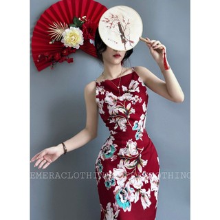Fleurdress màu đỏ hoa xanh váy hoa nhí ôm dáng xè tà có xếp ly che bụng Emera