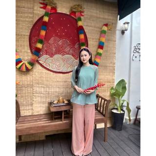 Set áo tơ và quần suông đi lễ Tết đầu năm
