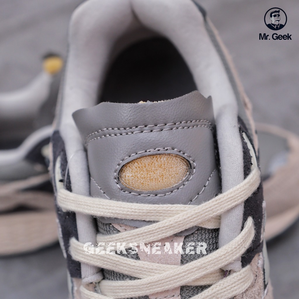 Giày Sneaker NewBalance New Blance - 2002R Rain Clound