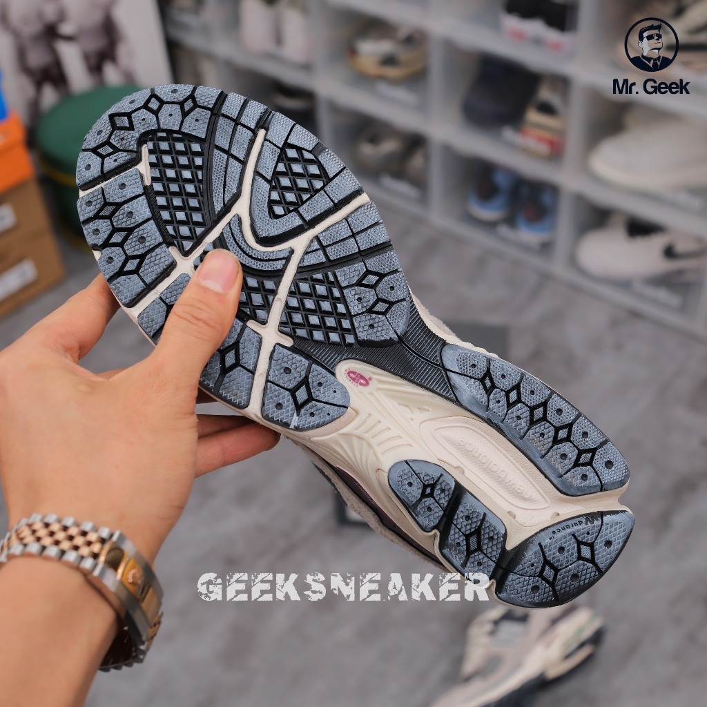 Giày Sneaker NewBalance New Blance - 2002R Rain Clound