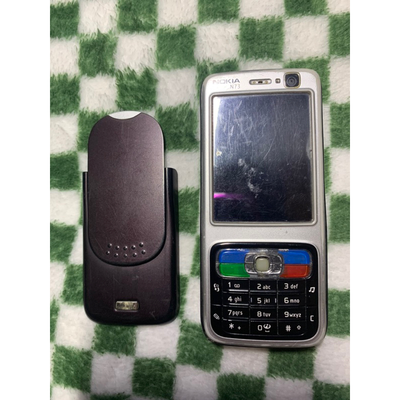 Điện thoại nokia n73 đen cành gián