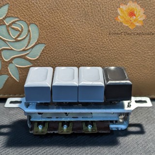 Công tắc quạt 4 số vuông