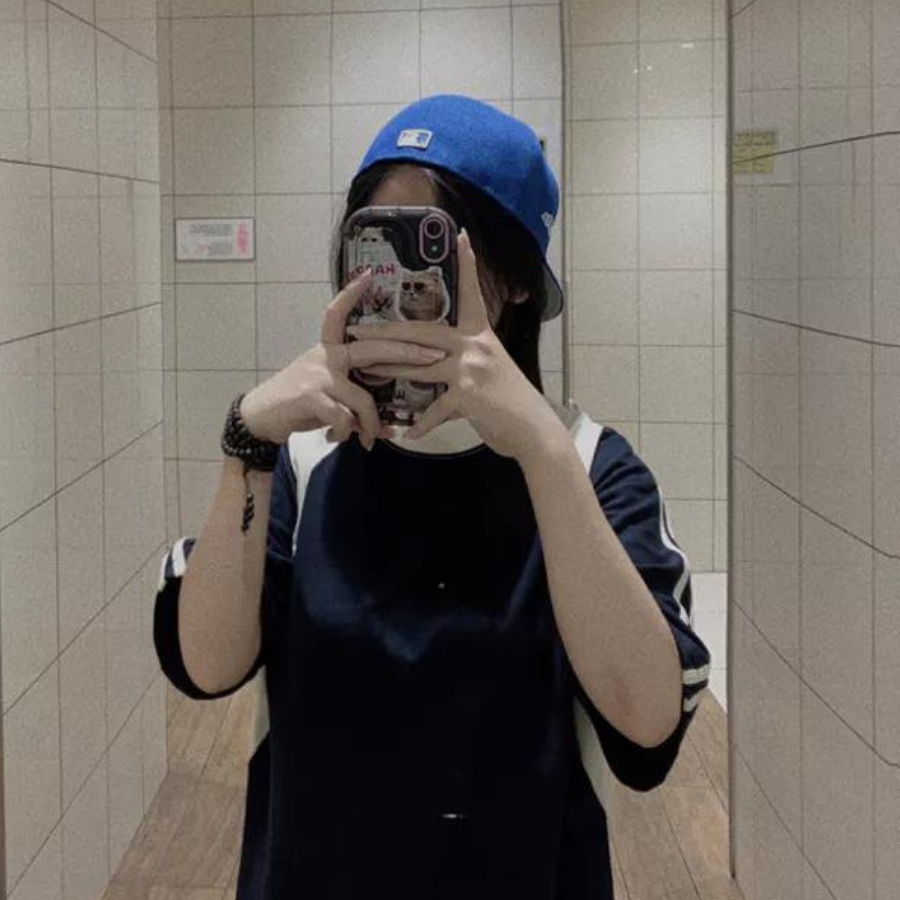 Mũ snapback bít đuôi hiệu Full Box - Nón kết lưỡi trai hiphop đội ngược cho cả nam và nữ MrCaps S.04 | BigBuy360 - bigbuy360.vn