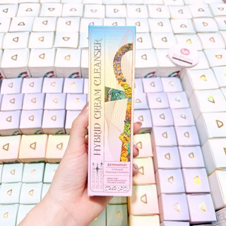 Kem Tẩy Trang Dermarium Hybrid Cleanser
