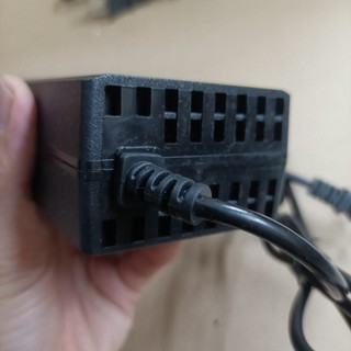 Sạc hệ 5S - 21V - 3A ; 6S - 25.2V - 3A ( có quạt ),dùng cho cell 3.7V