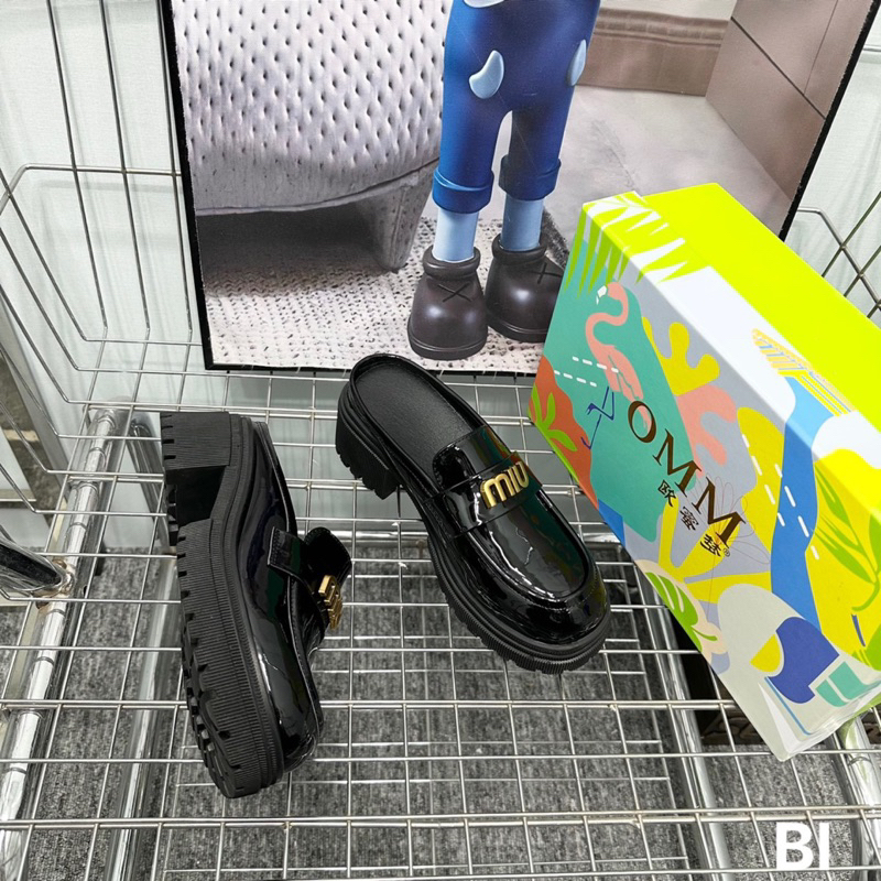 Sục nữ đế dày, chất da bóng nơ tag miu xinh xắn. Hàng quảng châu cao cấp đi bao êm