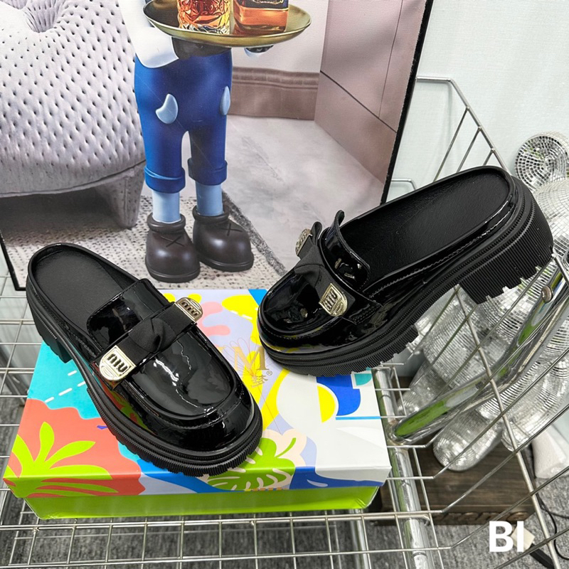 Sục nữ đế dày, chất da bóng nơ tag miu xinh xắn. Hàng quảng châu cao cấp đi bao êm