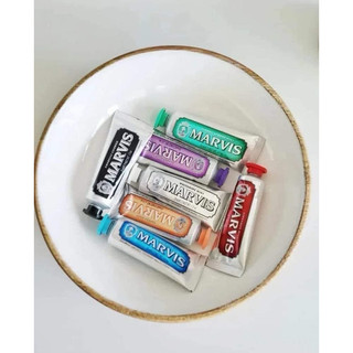 Set 7 tuýp kem đánh răng Marvis mini