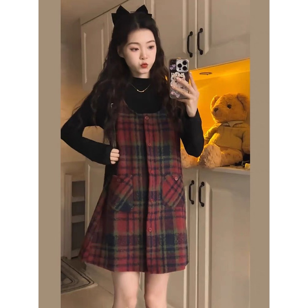 (ORDER-sẵn yếm S) Váy yếm dạ ba lỗ kẻ sọc đỏ có túi dáng chữ A style Hàn Quốc