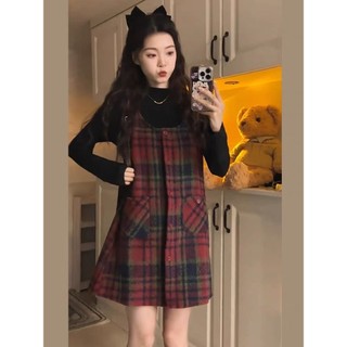 (ORDER) Váy yếm dạ ba lỗ kẻ sọc đỏ có túi dáng chữ A style Hàn Quốc