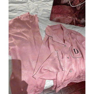 [SẴN] Bộ Pijama Lụa Gấm Chữ D hồng
