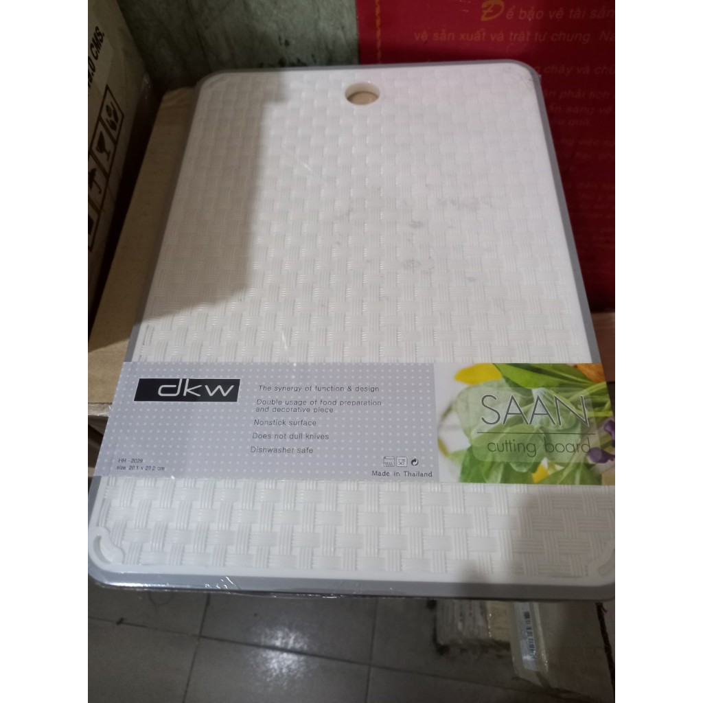 Thớt nhựa thái lan cao cấp 2029  KT : 20 X 29 X 0.7 CM