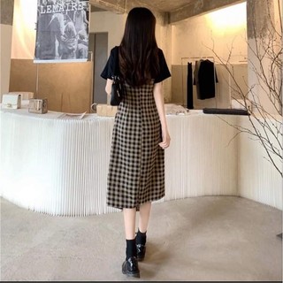 Đầm kẻ tà lệch hàng thiết kế