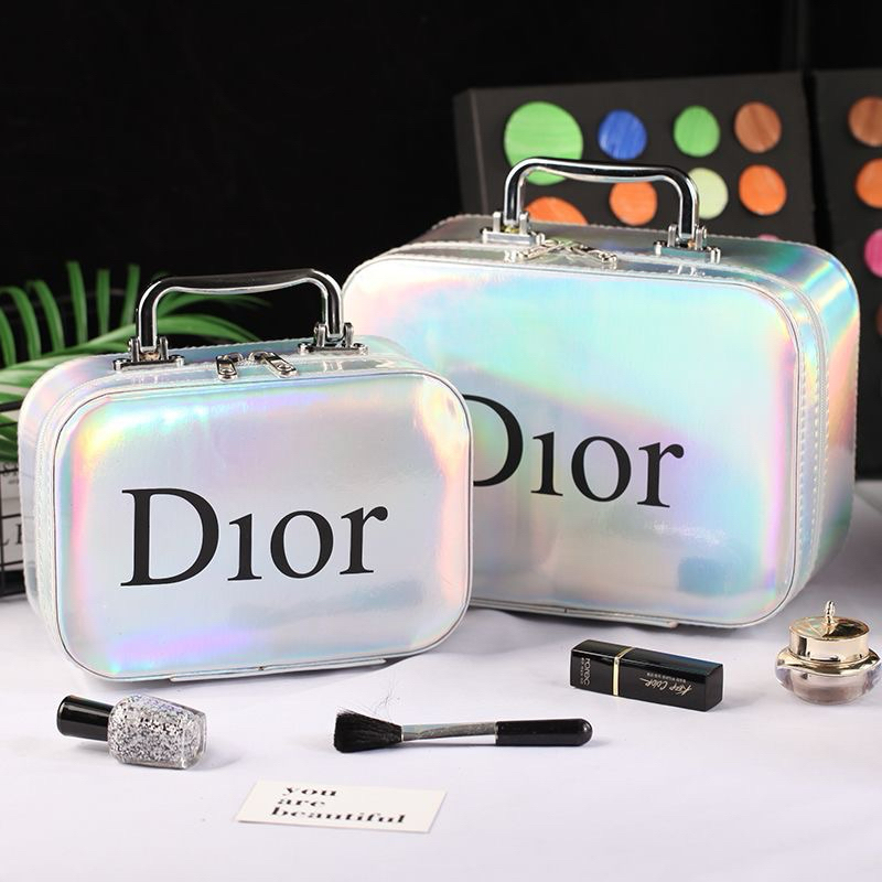Cốp đựng đồ trang điểm xinh DIOR