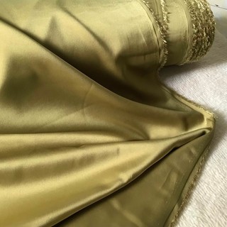 Vải lụa màu vàng dưa cải, khổ 1m5 - chất láng mịn, rũ, dày vừa, đàn hồi 2 chiều - may đồ thiết kế, áo dài