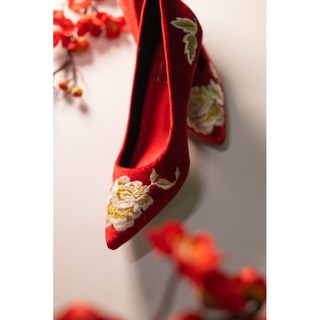 CG04 đỏ Giày cao gót nhung thêu hoa cao 6cm