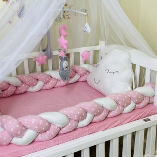 Gối mây hoạ tiết trang trí nôi cũi cho em bé