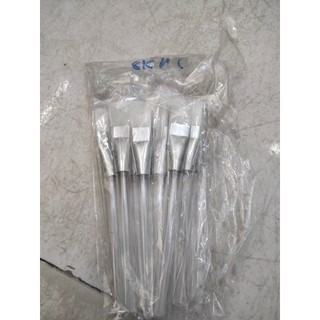 Cọ đắp mặt nạ cán trong