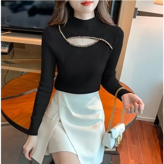 Áo len tăm tay dài cổ khoét cách điệu