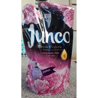 NƯỚC XẢ VẢI JUNCO TÚI 800ML
