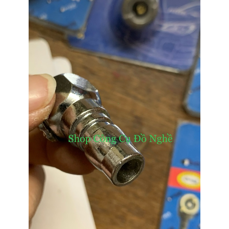 Đầu bơm hơi bánh xe máy