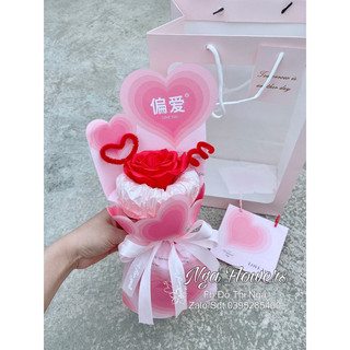 Quà Tặng Valentine Bó Hoa Kèm Túi Thiệp Socola