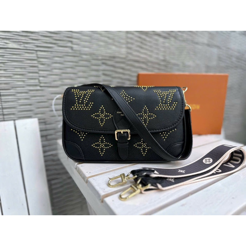 Túi kẹp nách lv ivy tặng kèm khăn fullbox