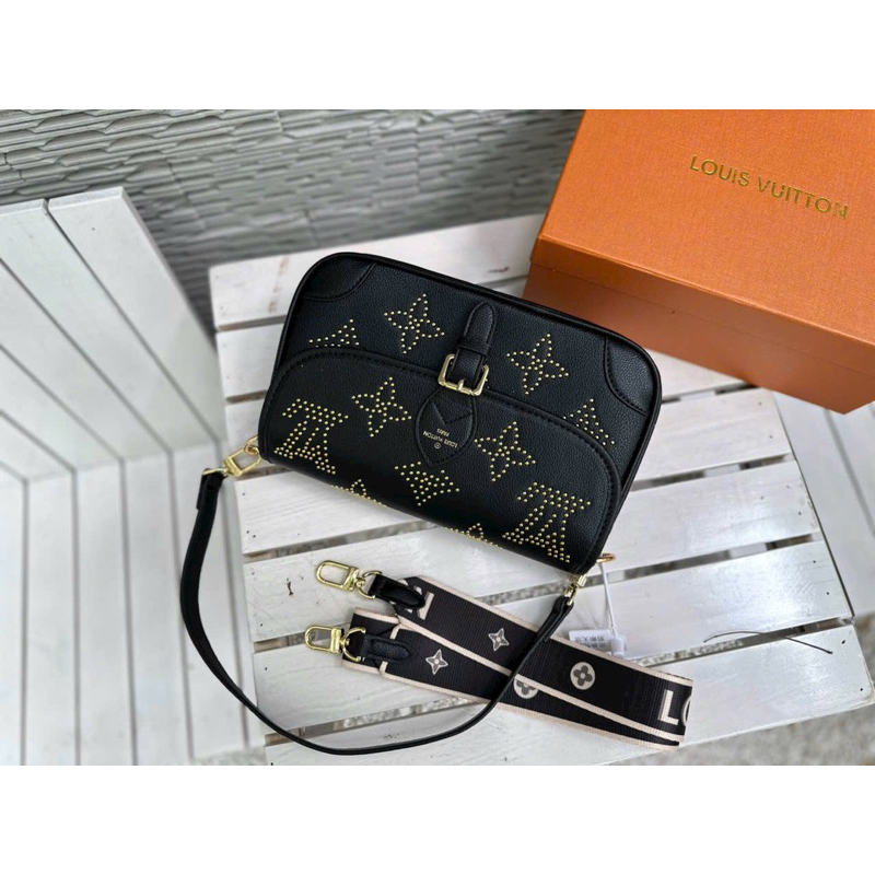 Túi kẹp nách lv ivy tặng kèm khăn fullbox